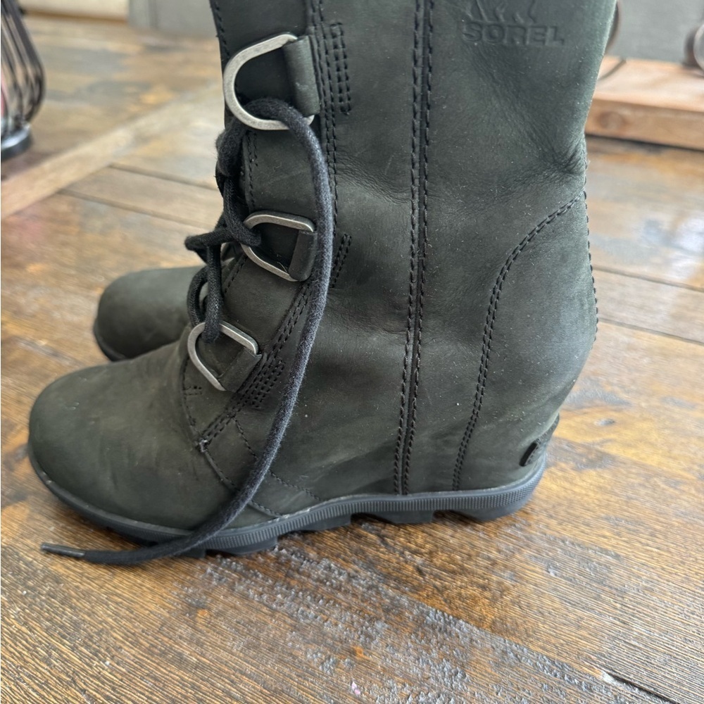 Sorel Women's Gray Boots size 6 Joan of arch wedge II - Picture 4 of 8